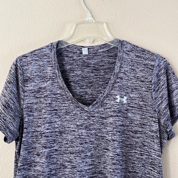 Under Armour V-neck Pullover Style 125-8568 Heather Gray Short Sleeves - Picture 2 of 11